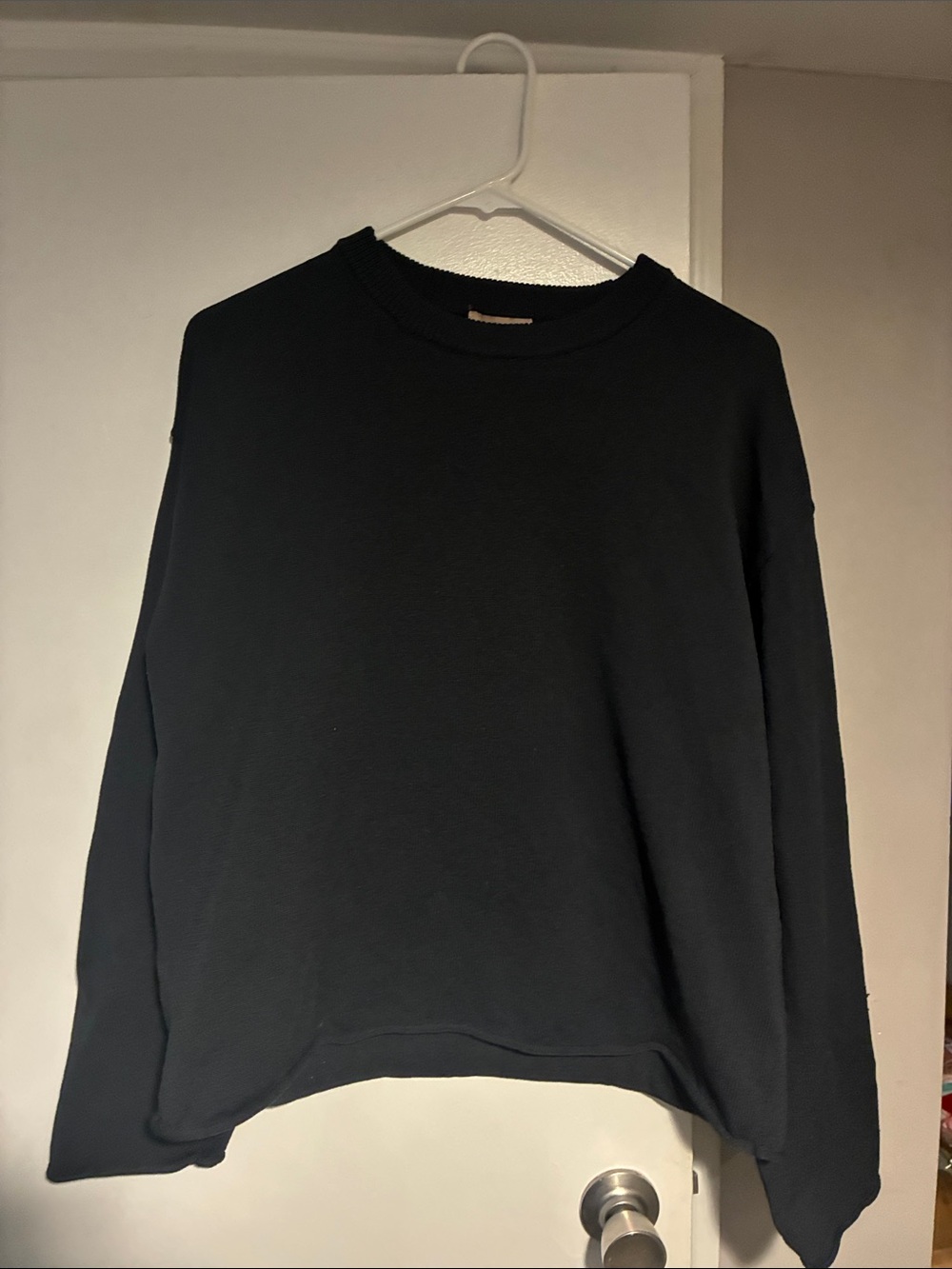 H&M woman’s Black Crewneck Sweatshirt